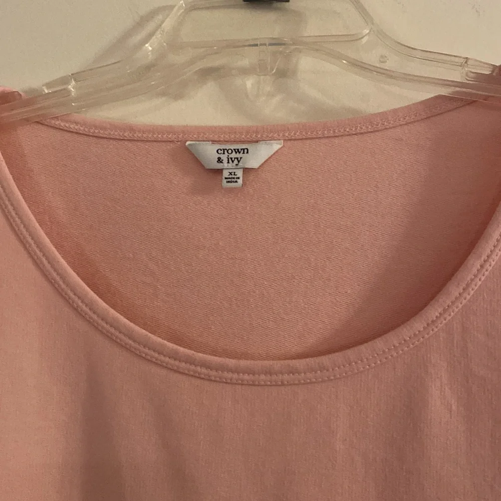 Crown and ivy sweatshirt. Pink.  XL - Picture 2 of 5